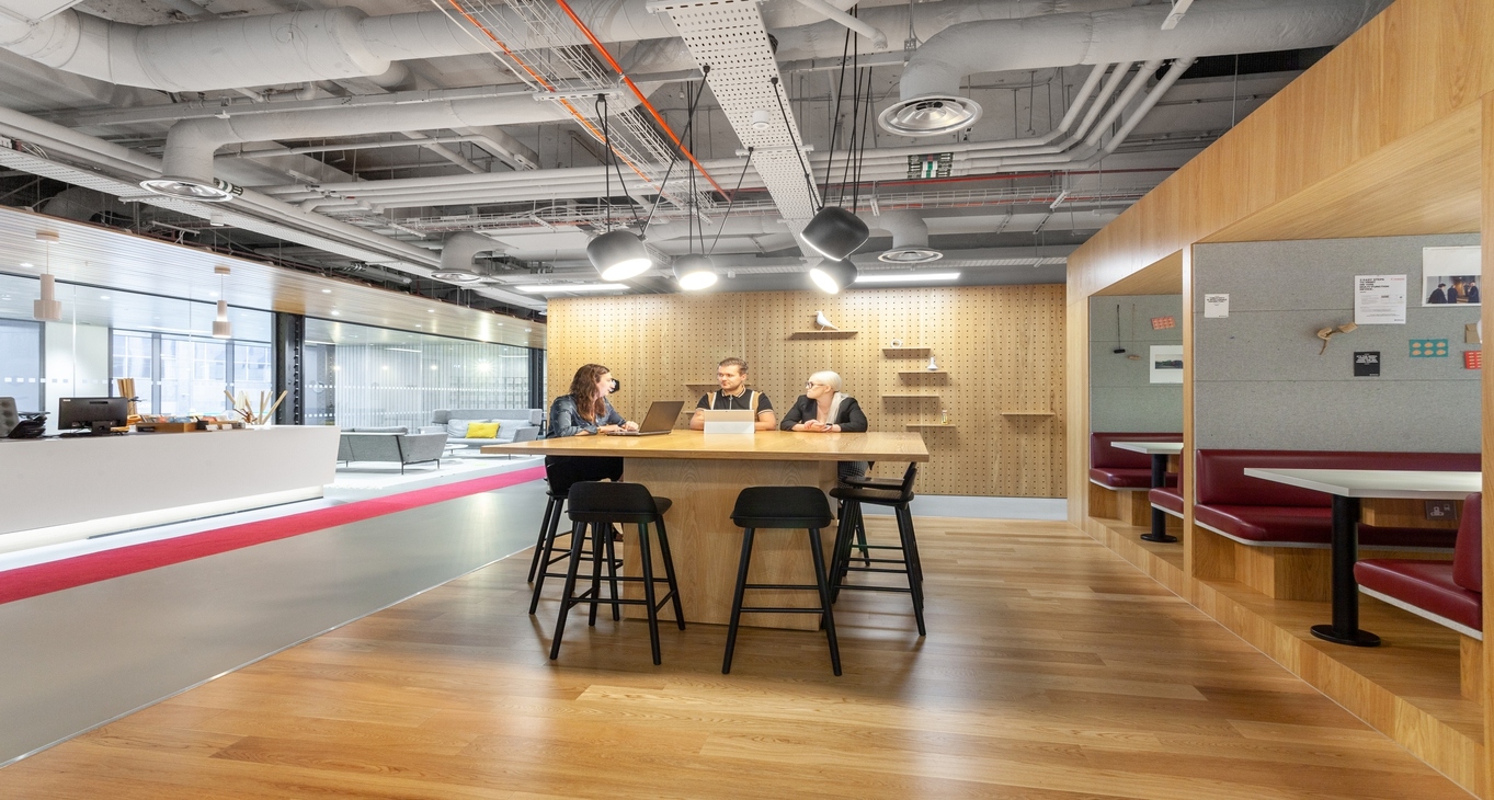 Rent office Lewis Building — photo 8