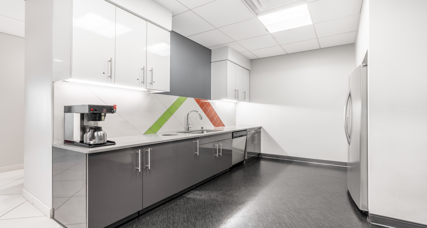 Rent office Lincoln Park Center — photo 4