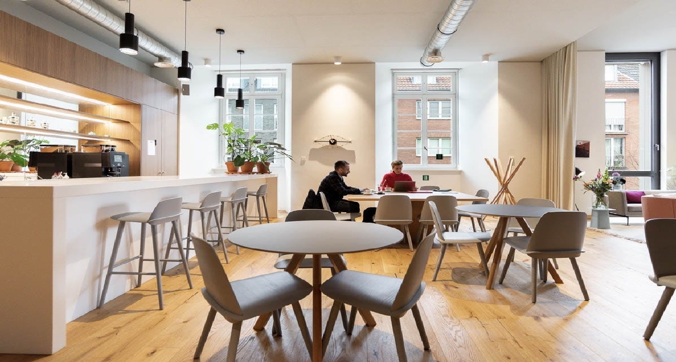 Rent office Lindleystraße 8 — photo 1