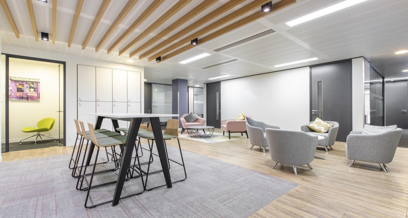 Rent office Liverpool Street St Mary's Axe — photo 2