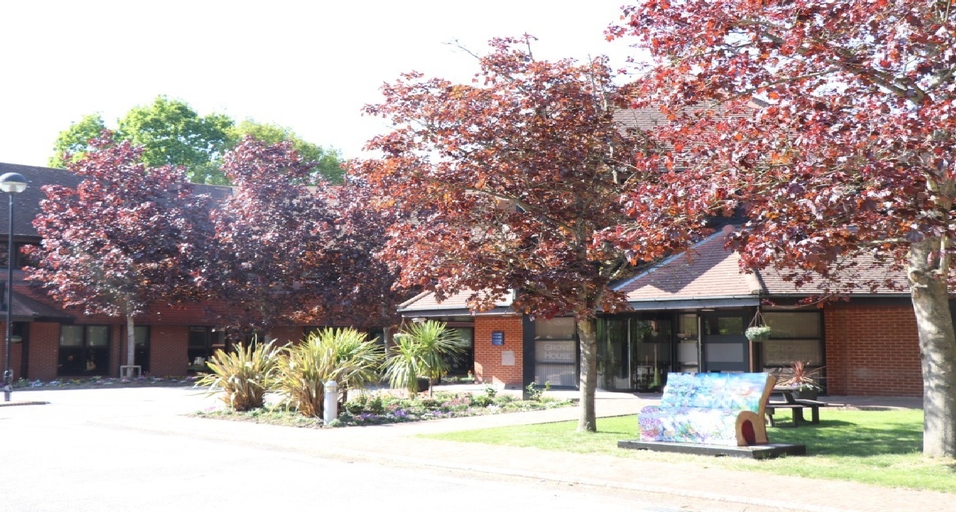 Rent office Lutyens Close — photo 7