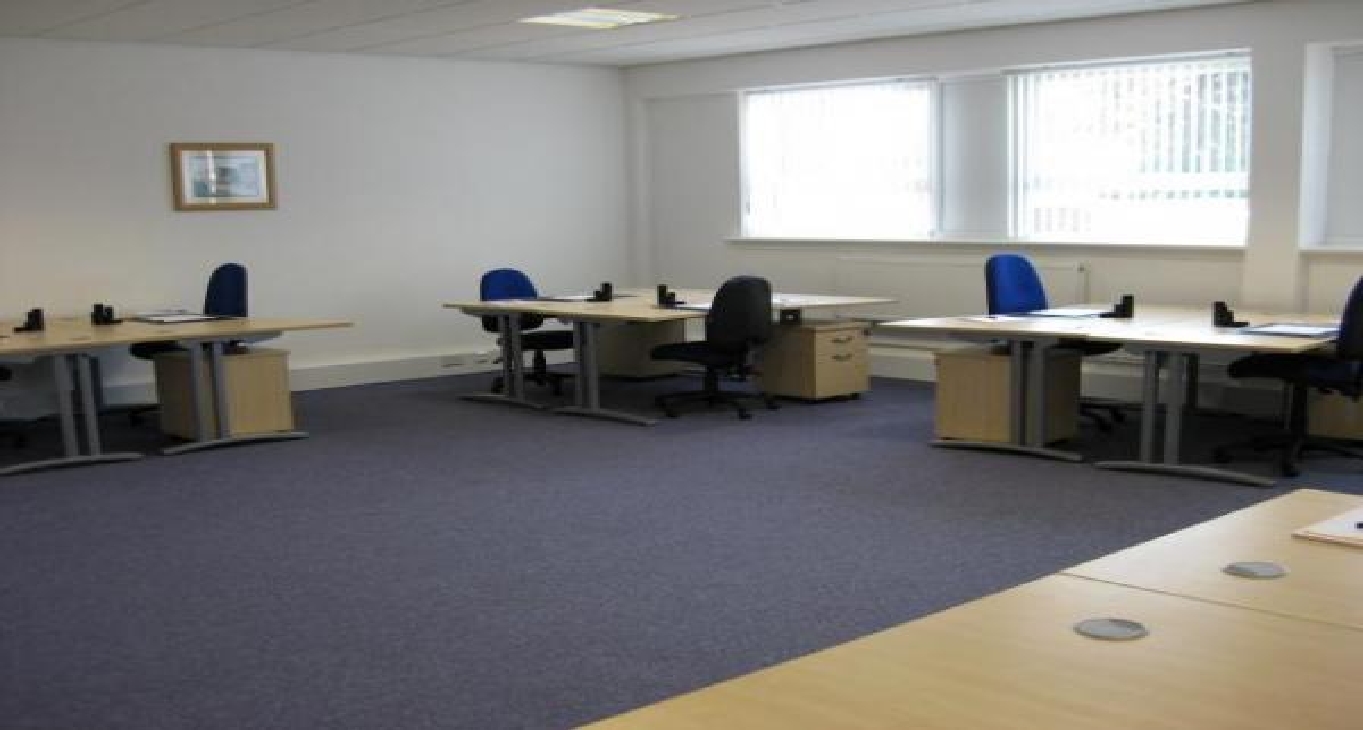 Rent office Lythgoe House, Manchester Road — photo 10