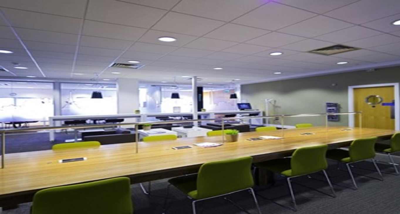 Rent office Management Suite, Broughton Shopping Park — photo 5