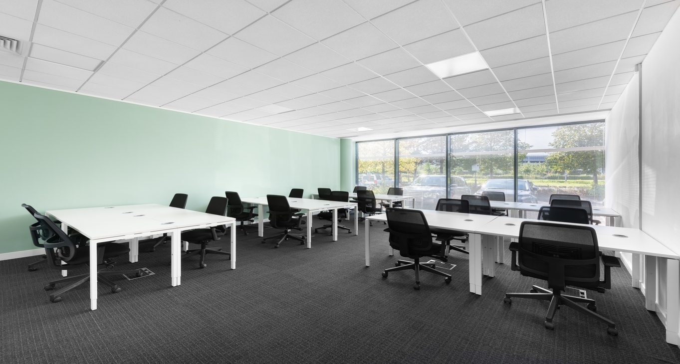 Rent office Manchester Airport — photo 3