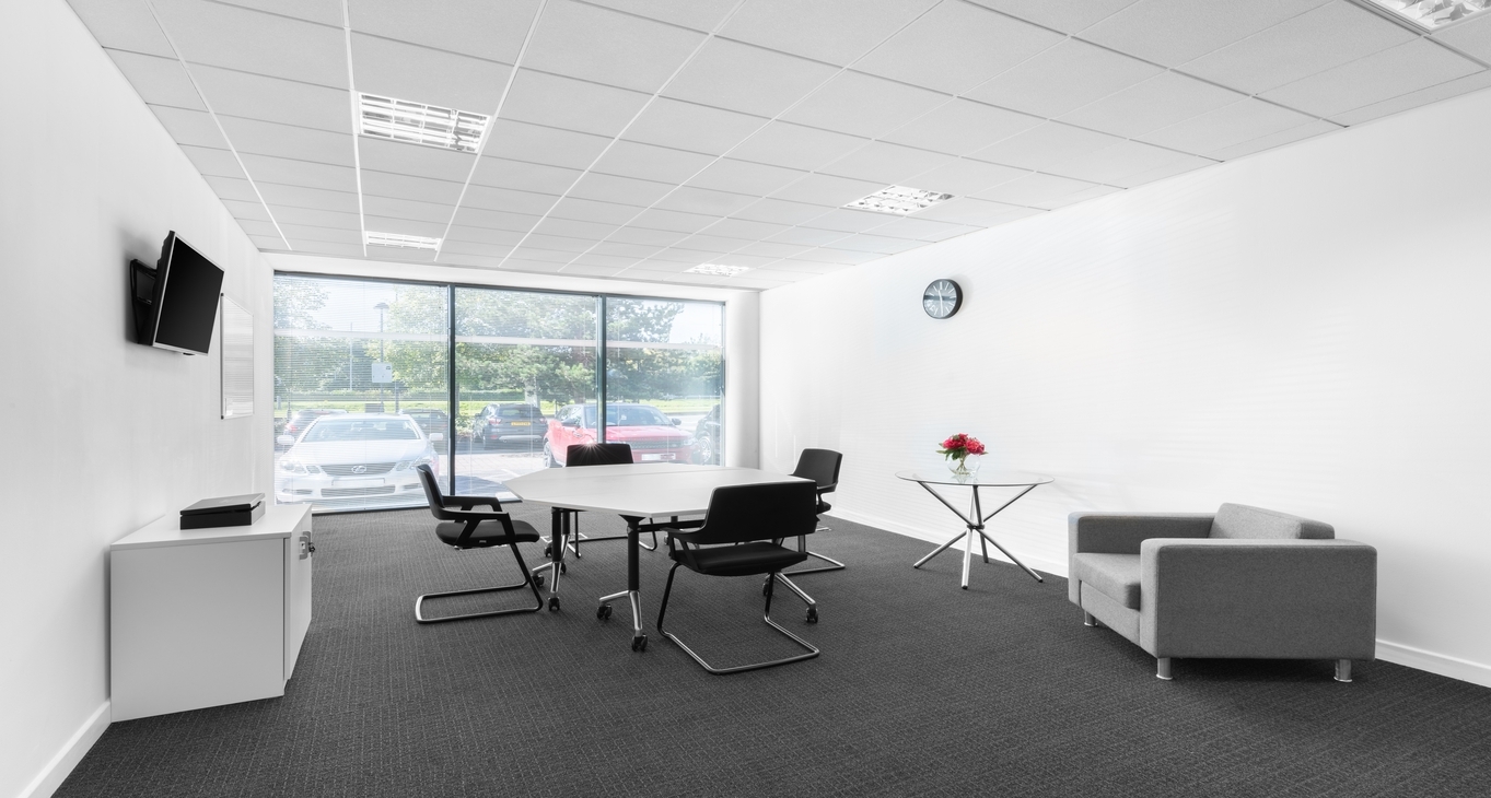Rent office Manchester Airport — photo 6