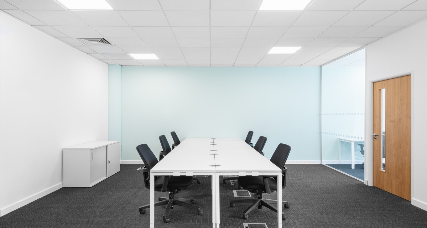 Rent office Manchester Airport — photo 8