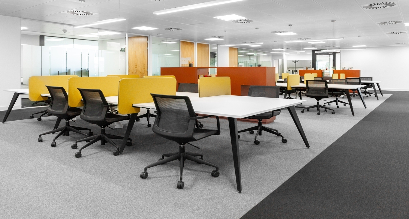 Rent office Manor Royal — photo 8