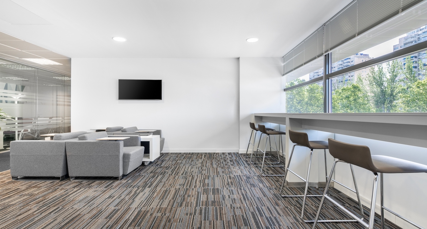 Business Center Martinez Villergas 49_1-2 Rent office Martinez Villergas 49_1-2
