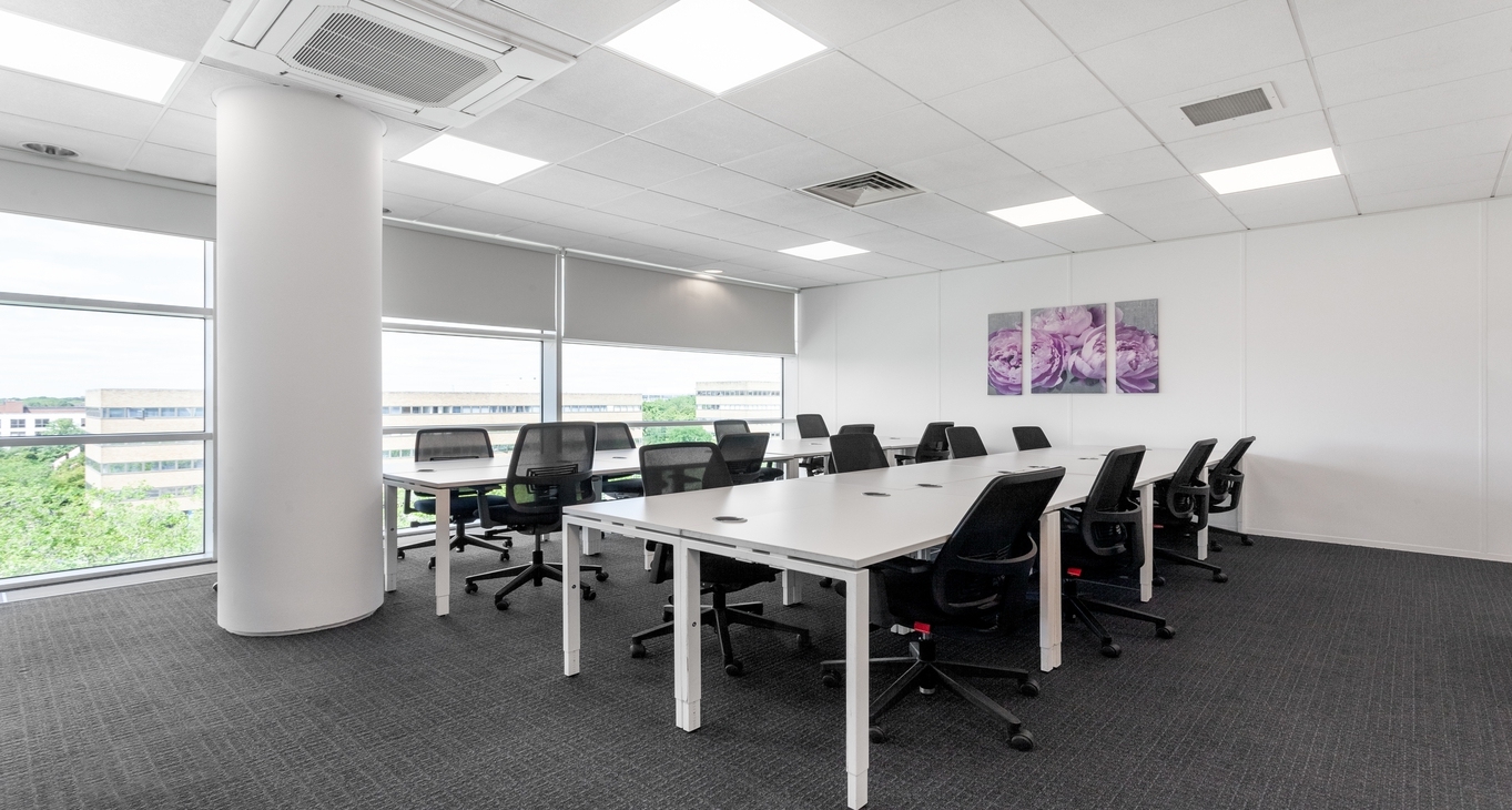 Rent office Midsummer Court — photo 8
