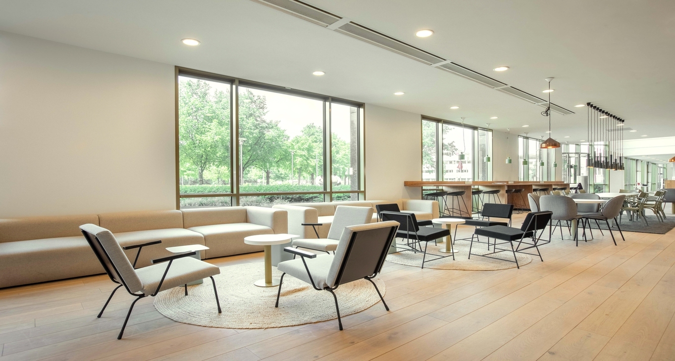 Rent office Millennium Tower — photo 2