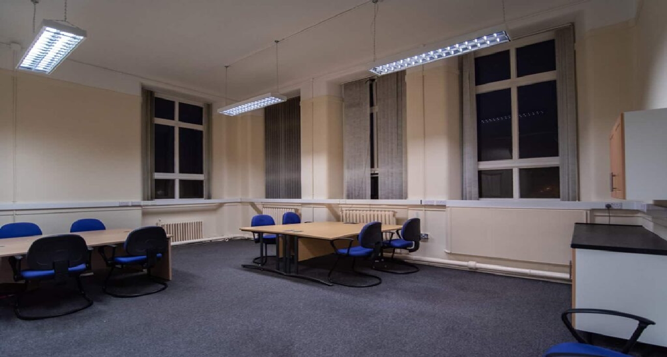 Rent office Mollinsburn Street 60 — photo 9