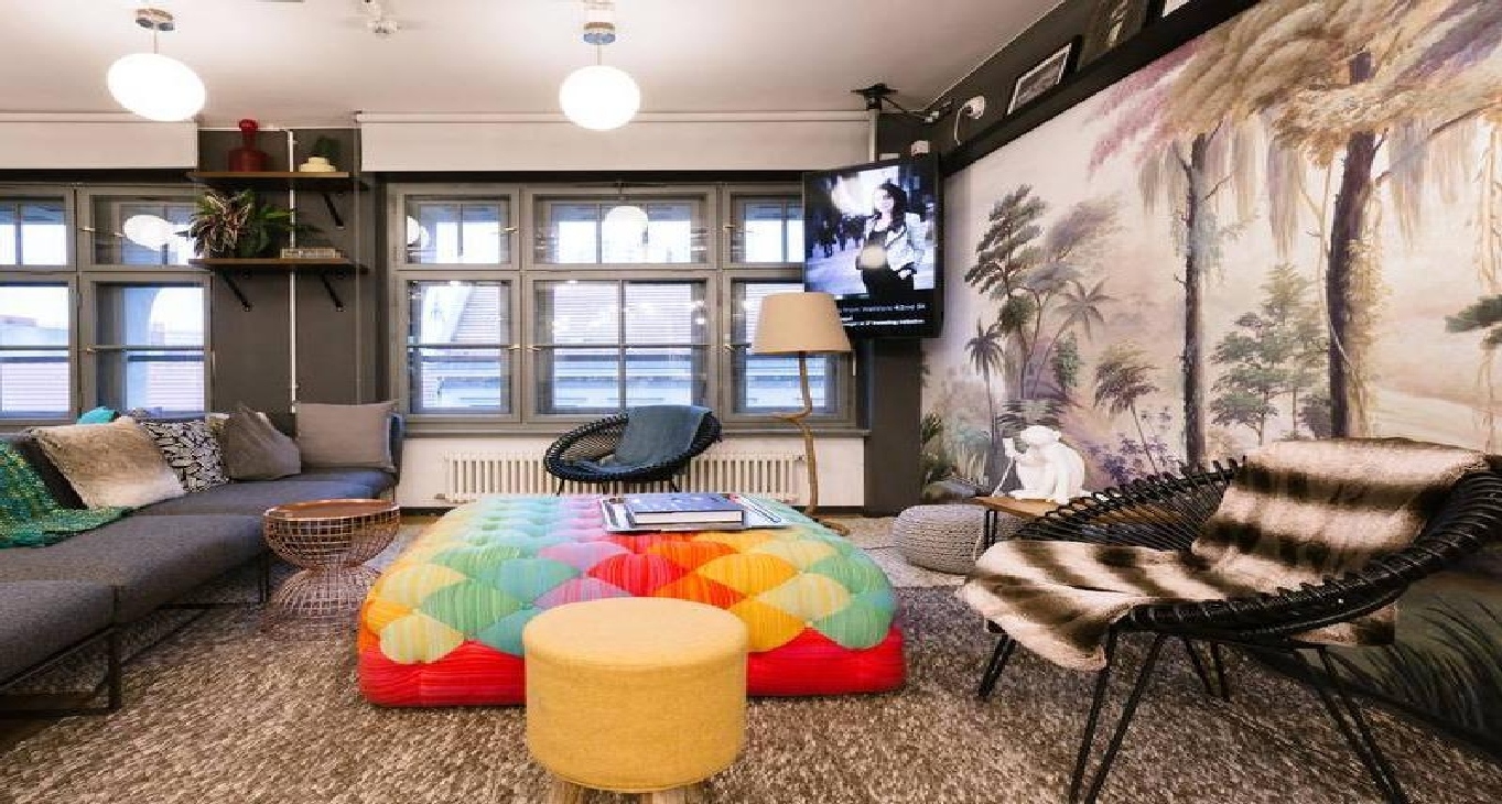 Business center WeWork Neue Schönhauser Straße Rent office WeWork Neue Schönhauser Straße — photo 1
