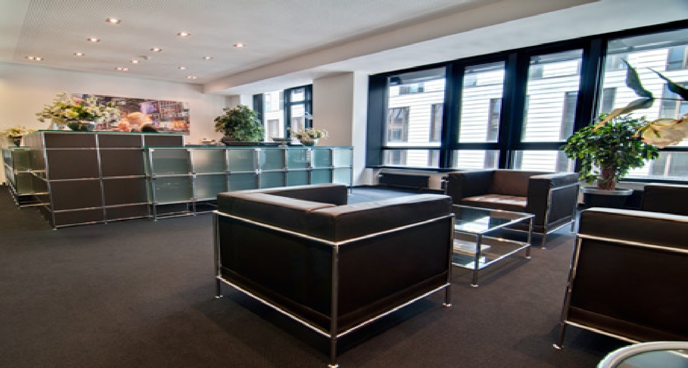 Rent office Neuer Wall 50 — photo 1