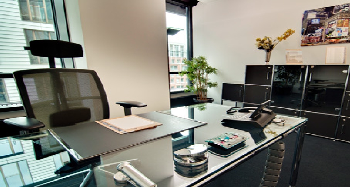 Rent office Neuer Wall 50 — photo 2