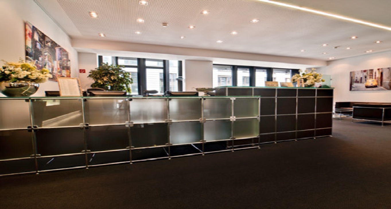Rent office Neuer Wall 50 — photo 3