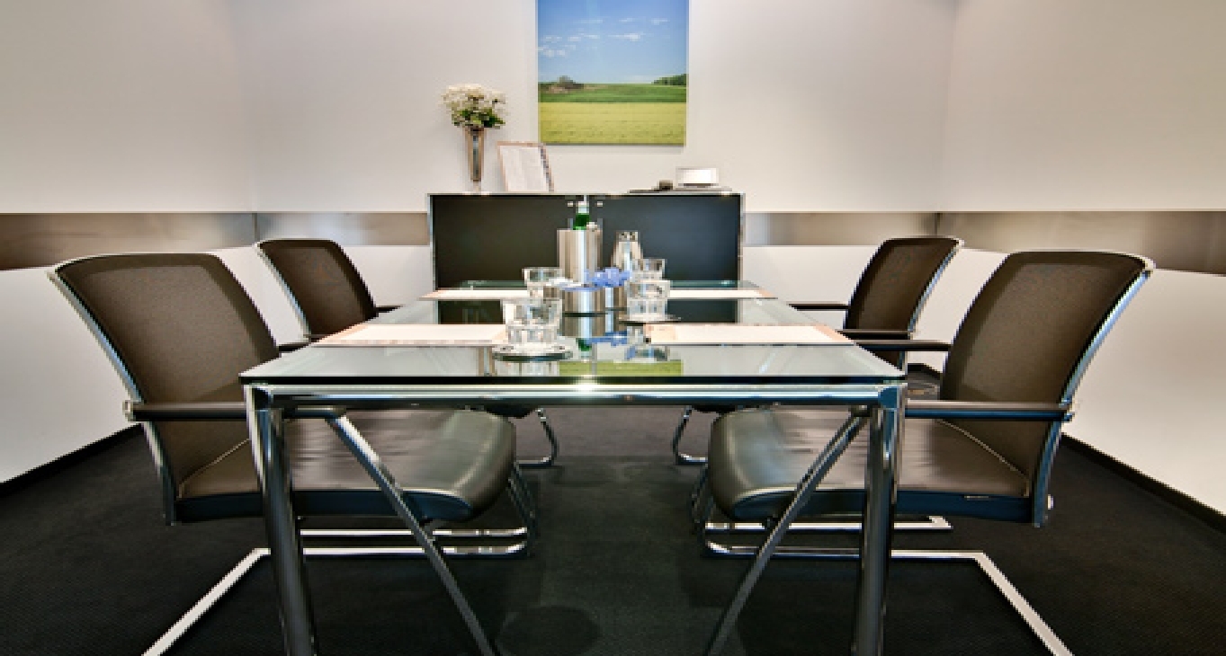 Rent office Neuer Wall 50 — photo 4