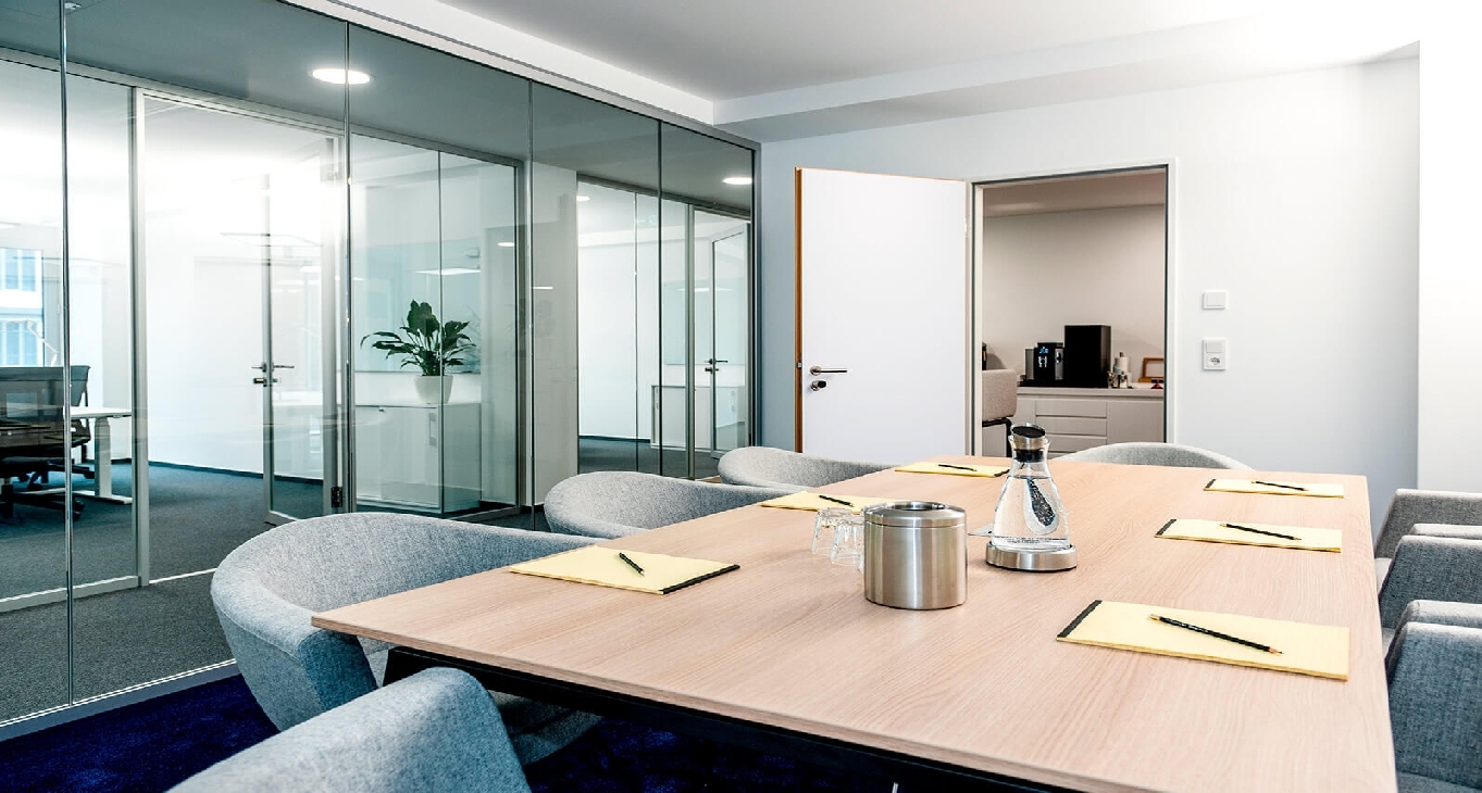 Business center Neuer Wall 71 Rent office Neuer Wall 71 — photo 4