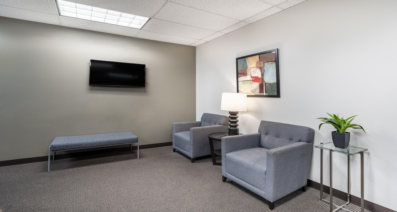 Rent office One Castle Hills_1-1