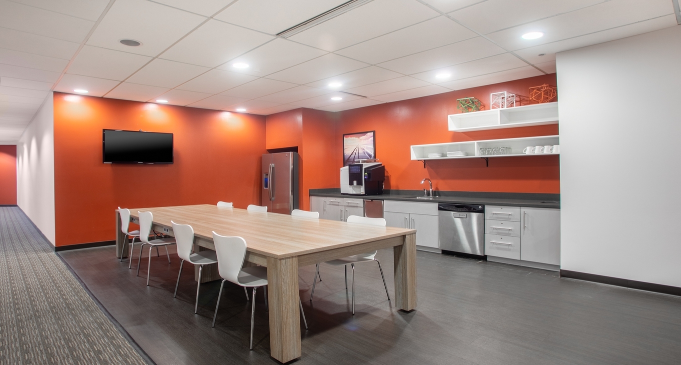 One Crosswoods, 100 East Campus View Boulevard, Columbus, OH 43235 — office space for rent, photo 1