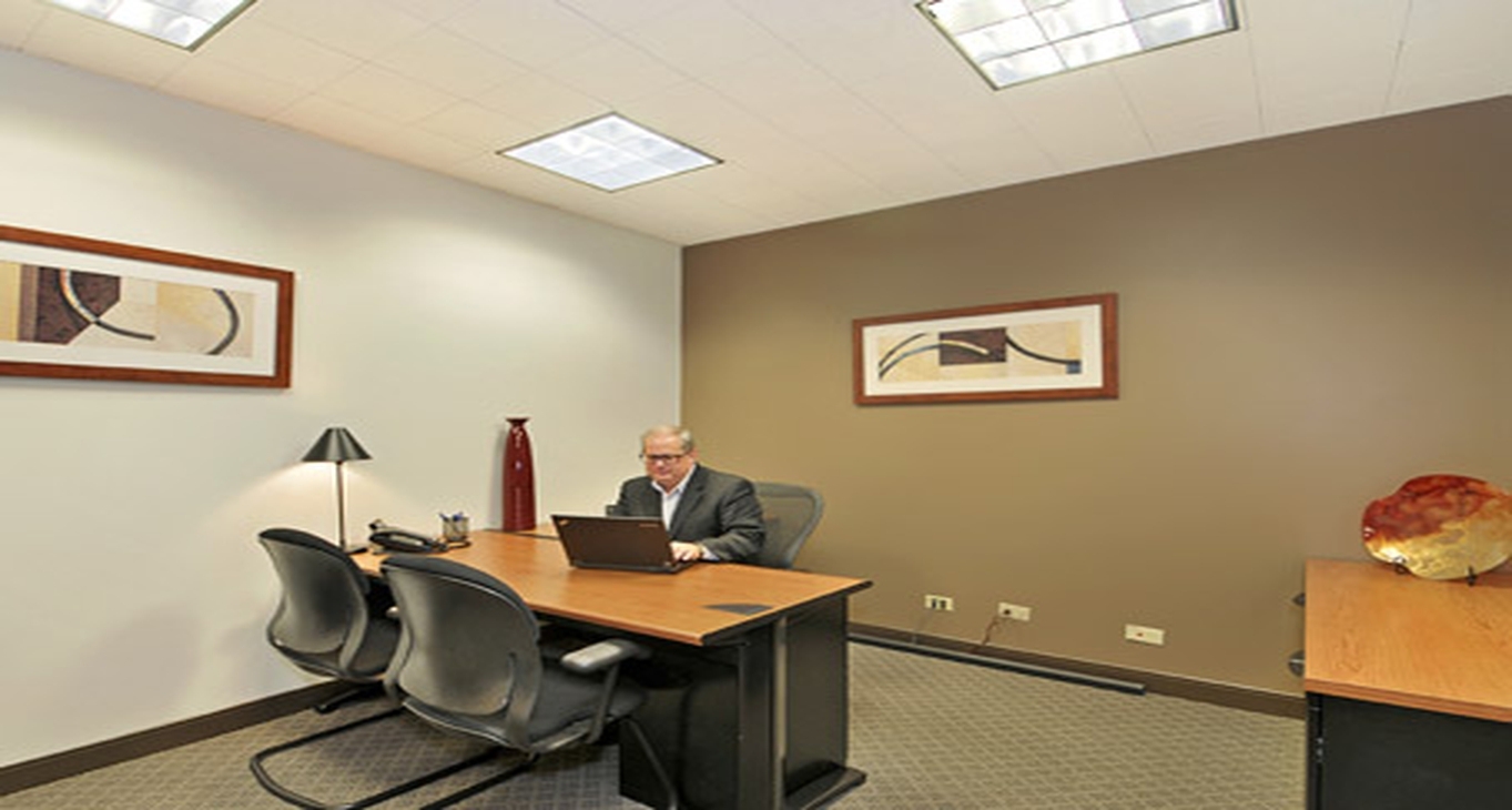 One Magnificent Mile, 980 North Michigan Avenue, Chicago, IL 60611 — office space for rent, photo 3