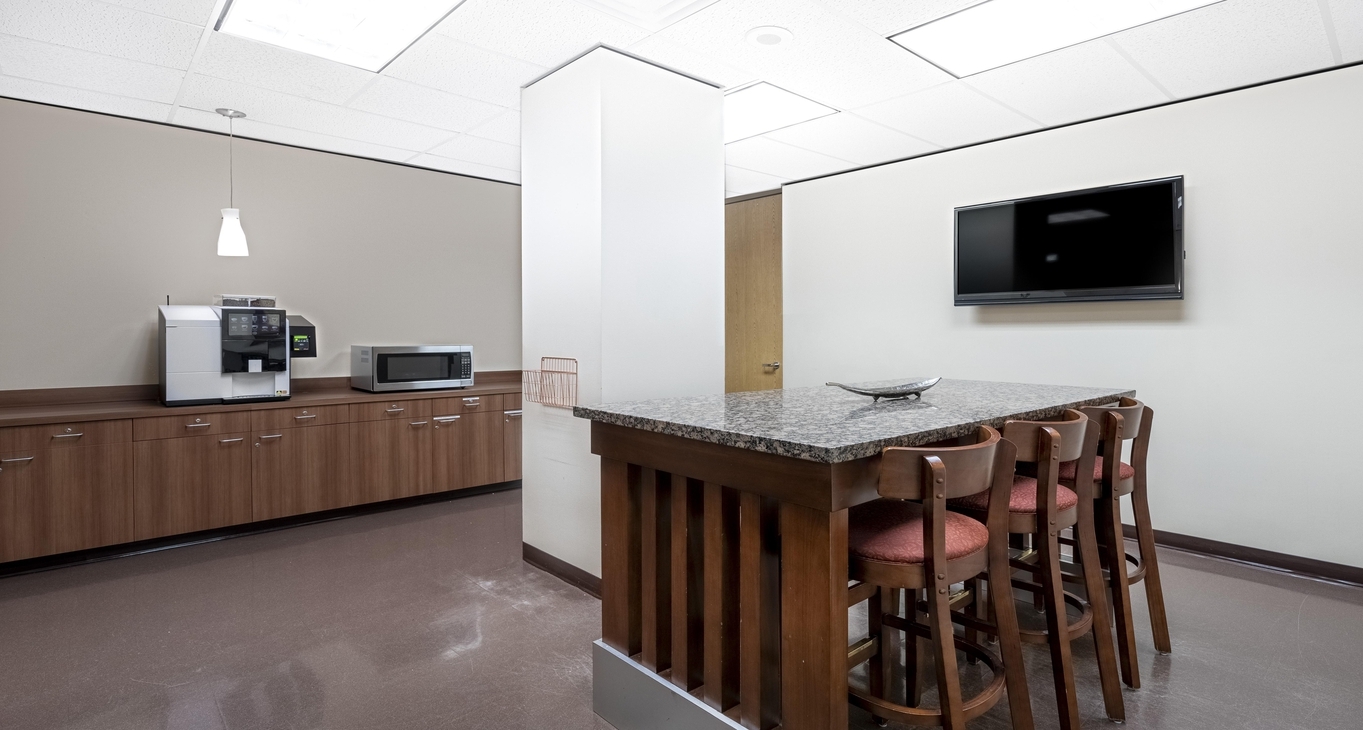 Affitto uffici One Riverwalk Place_3-3
