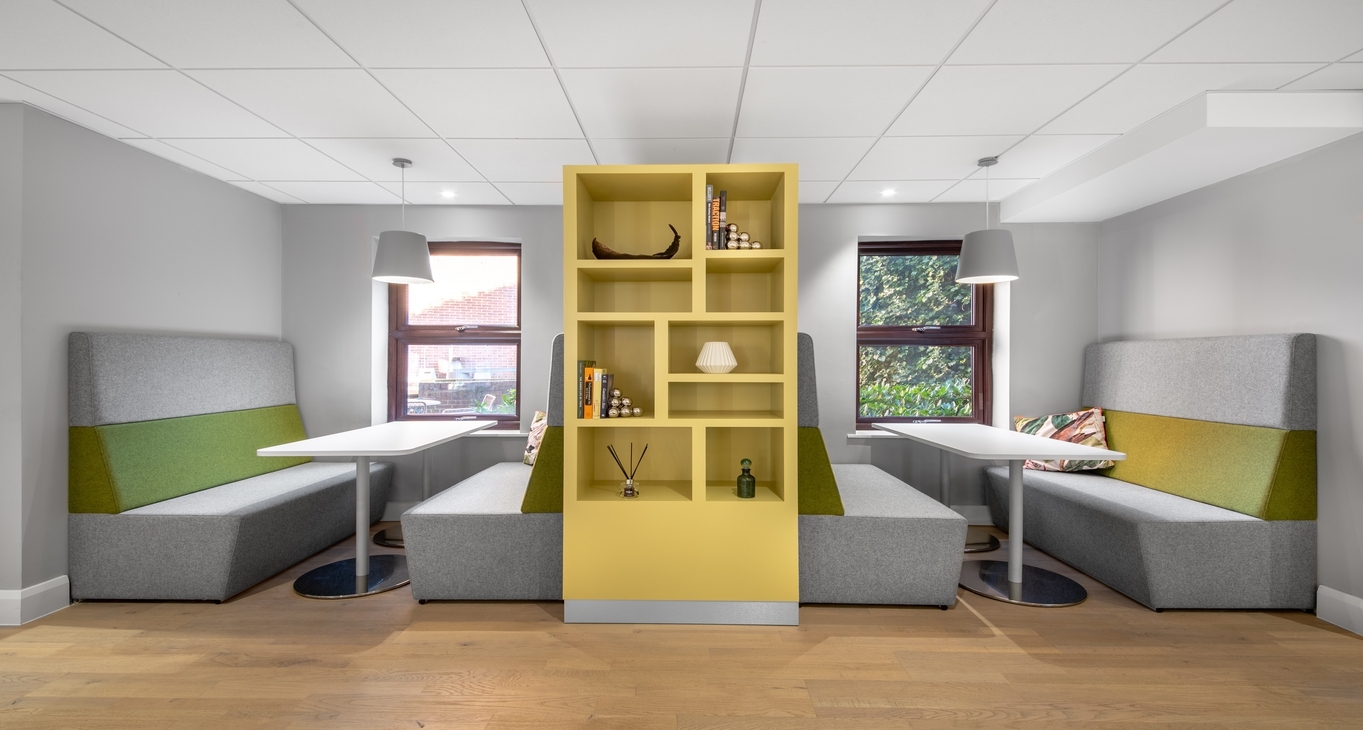 Rent office Oxford House — photo 1
