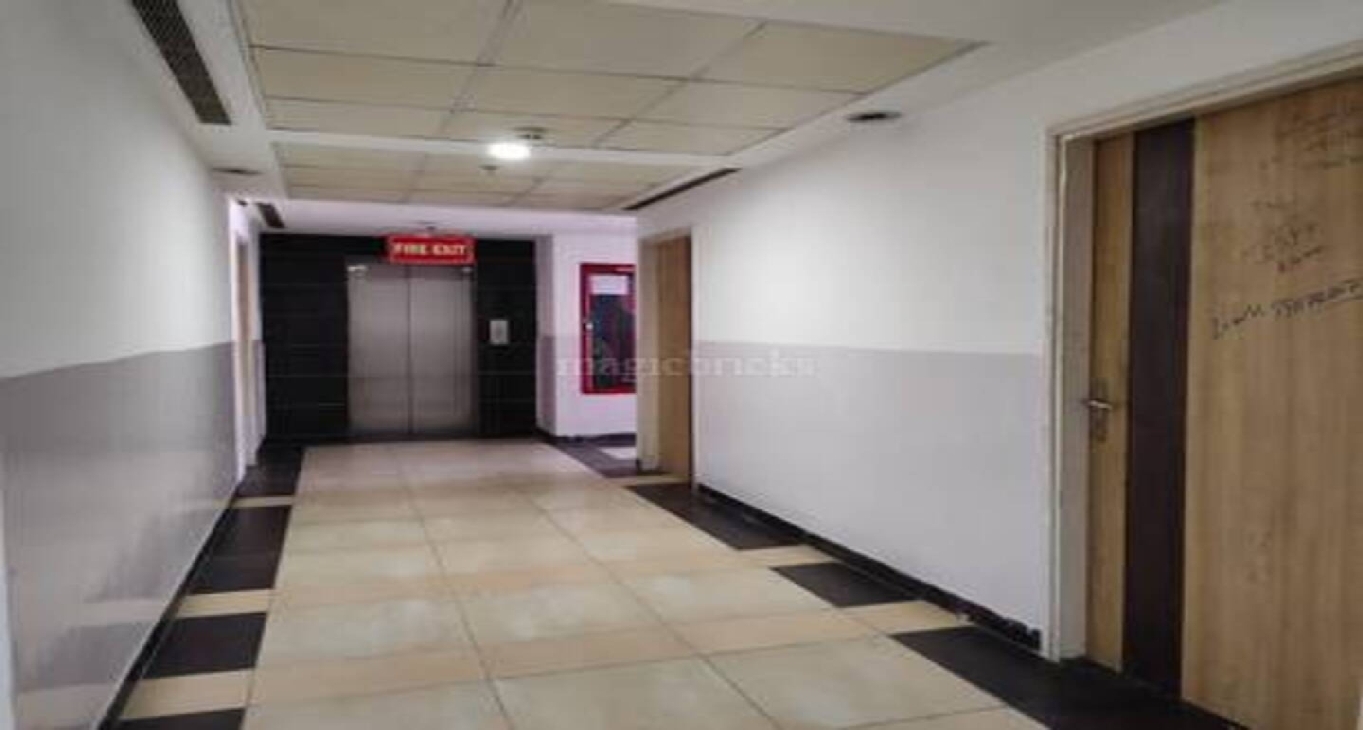 Rent office Park Centra, Sector – 30_4-4