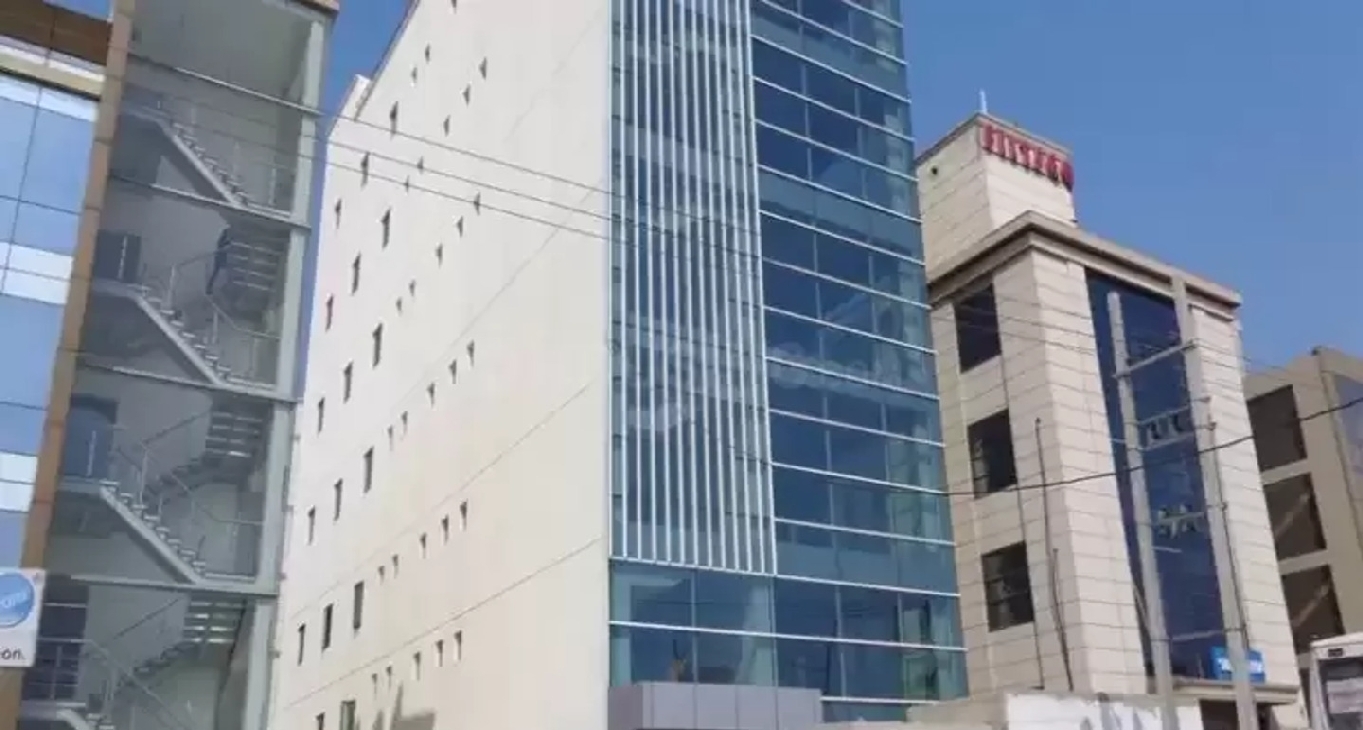 Rent office Park Centra, Sector – 30_8-8