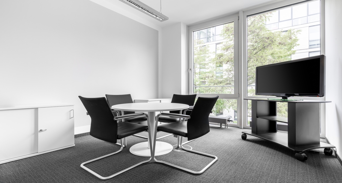 Rent office Parkstadt Schwabing — photo 8