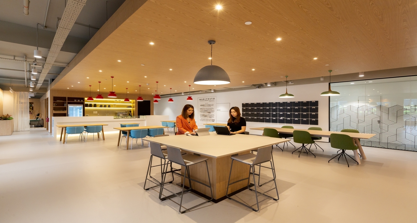 Business center Paya Lebar Quarter Rent office Paya Lebar Quarter — photo 9