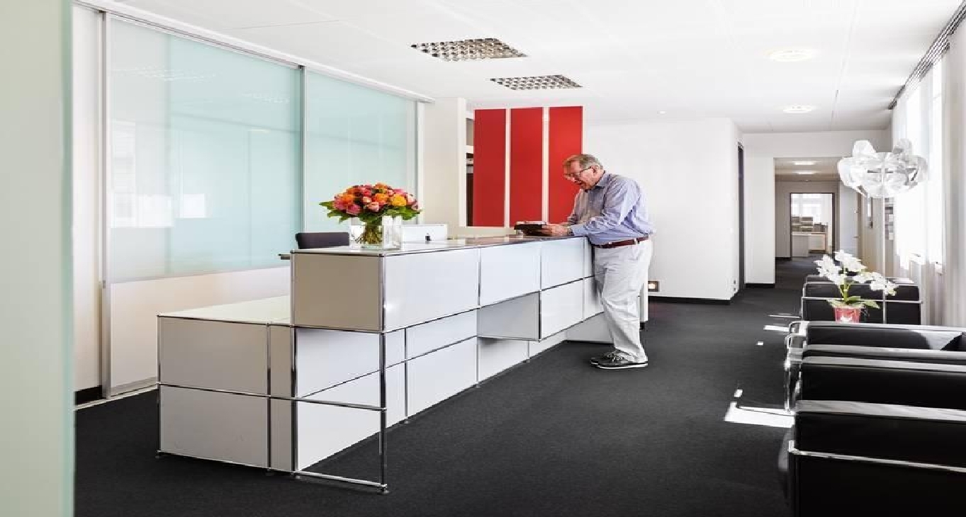 Rent office Poststrasse 33 — photo 3