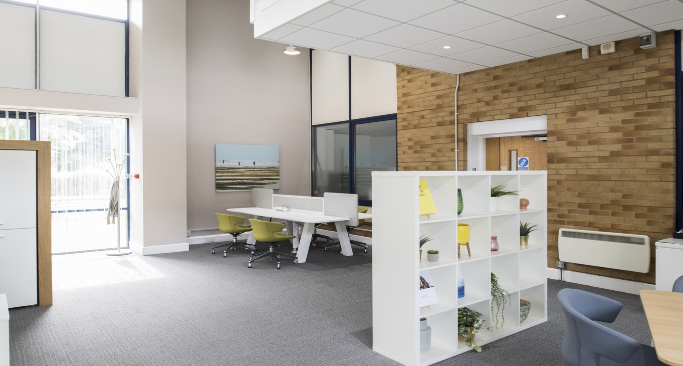 Sewa pejabat Preston Docklands_1-1