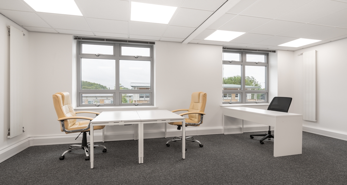 Rent office Rivermead Drive — photo 8