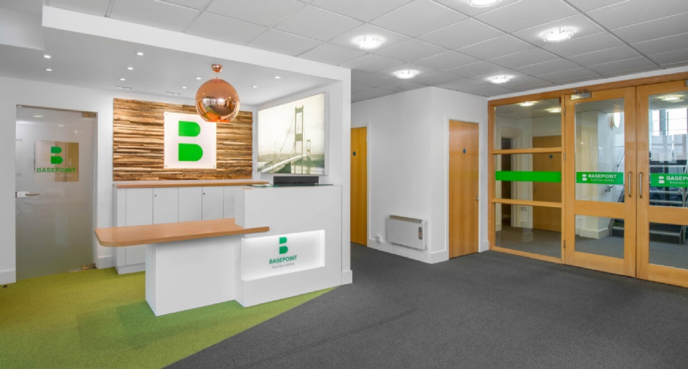 Rent office Riverside Court Beaufort Park — photo 12