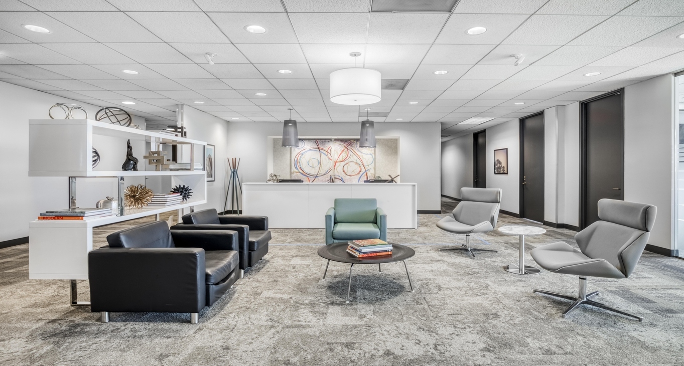 Riverwood Center, 3350 Riverwood Parkway, Atlanta,  30339 — office space for rent, photo 1