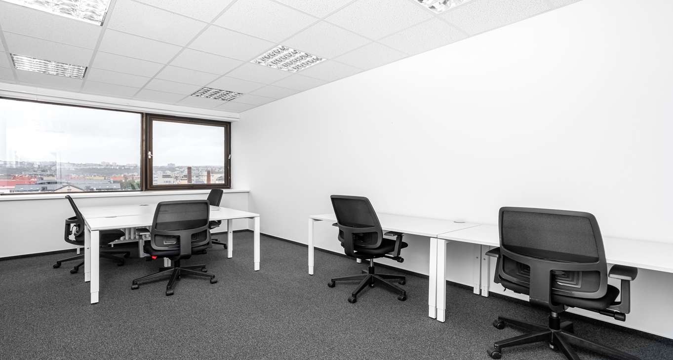 Alquiler oficinas Rosmarin Business Centre_5-5