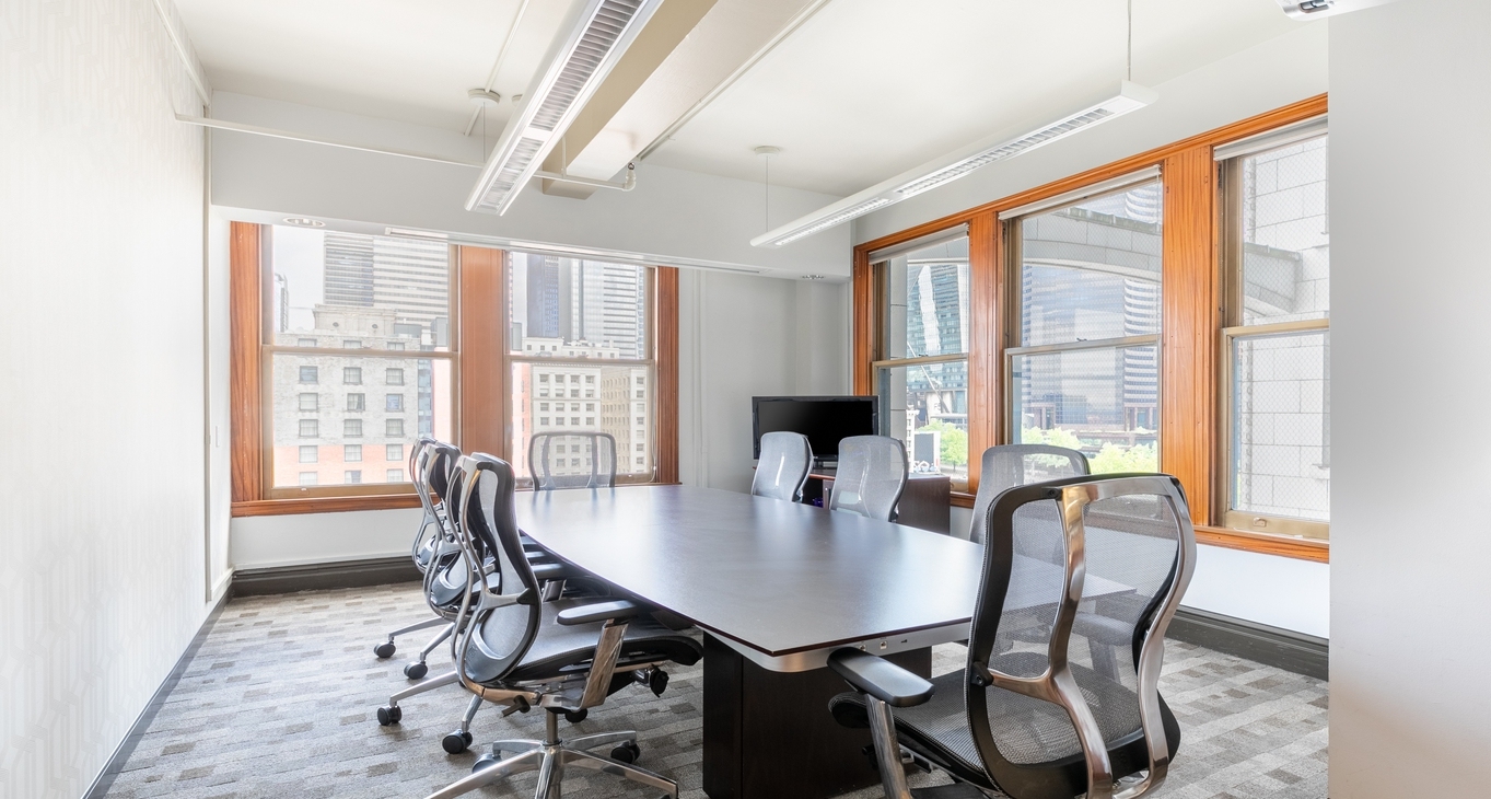 Business center Smith Tower Rent office Smith Tower — photo 10