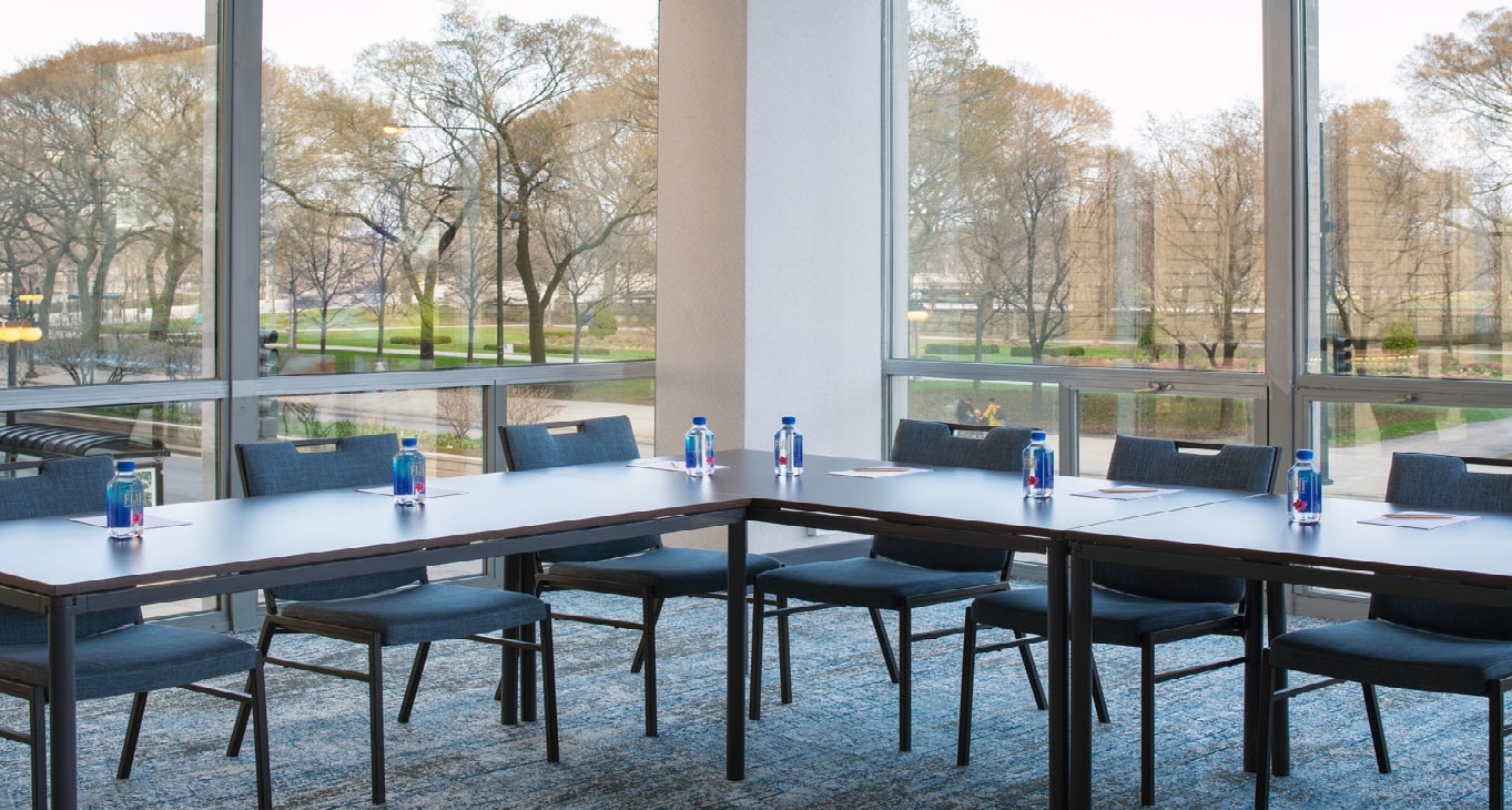 South Michigan Avenue 800, South Michigan Avenue 800, Chicago, IL 60605 — office space for rent, photo 1