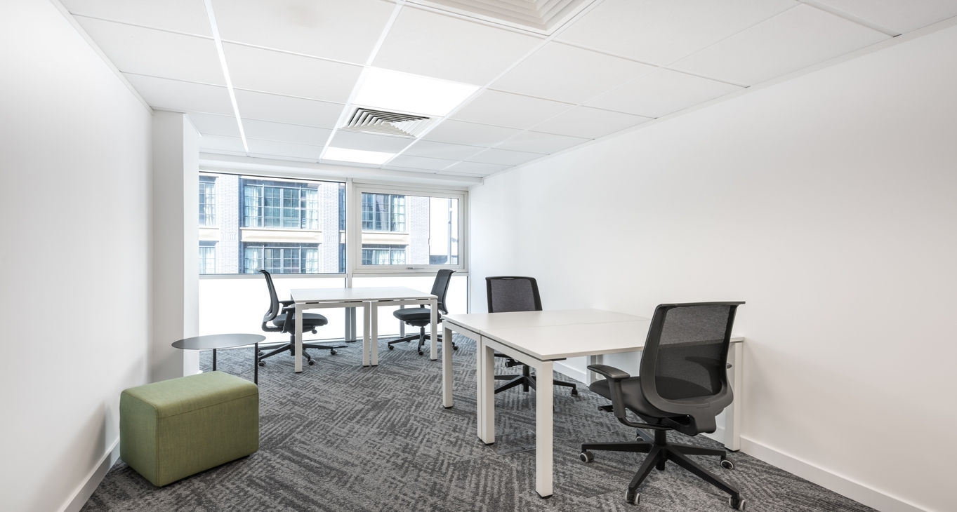 Rent office St James Tower — photo 3