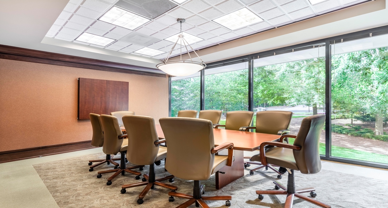 Sterling Pointe II, 303 Perimeter Center North, Atlanta, GA 30346 — office space for rent, photo 8