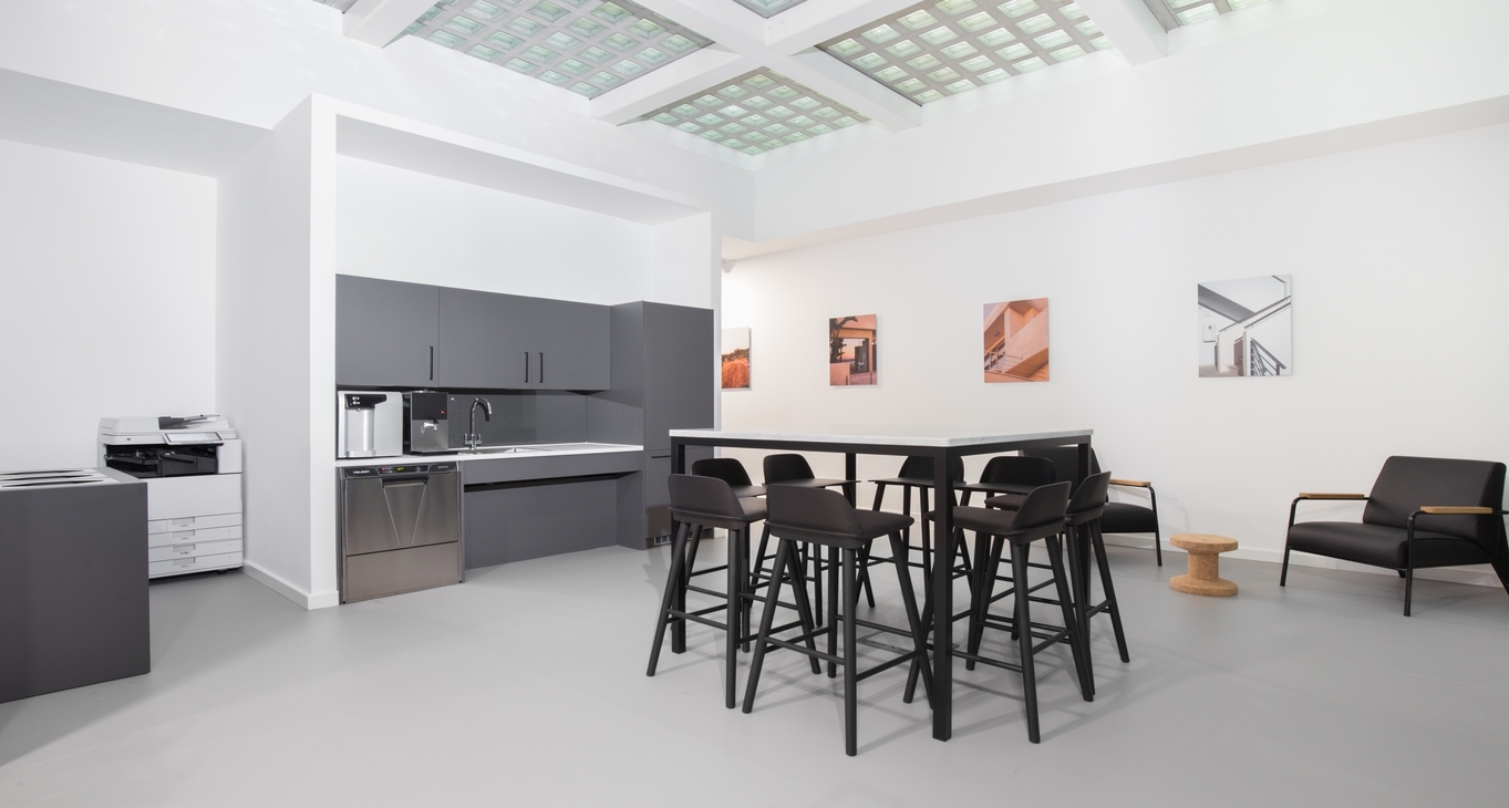 Rent office Sutton Point — photo 3