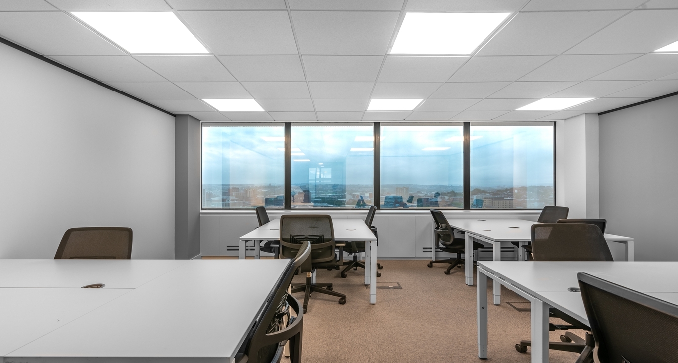 Rent office The Pinnacle 15F 18F — photo 3