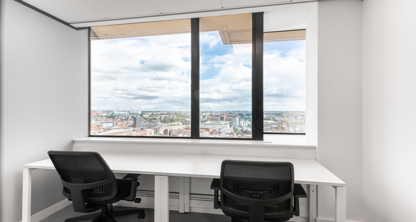 Rent office The Pinnacle 15F 18F — photo 6