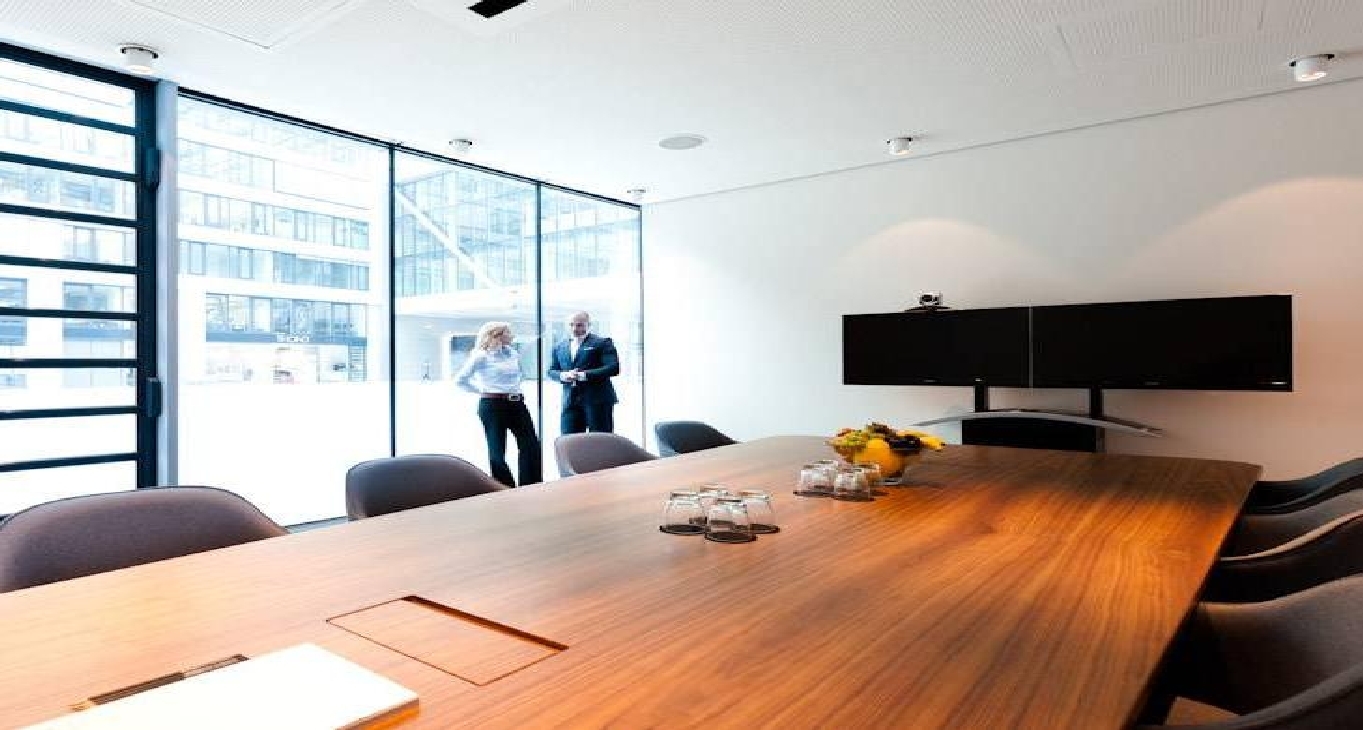 Business center The Squaire 12 Rent office The Squaire 12 — photo 2