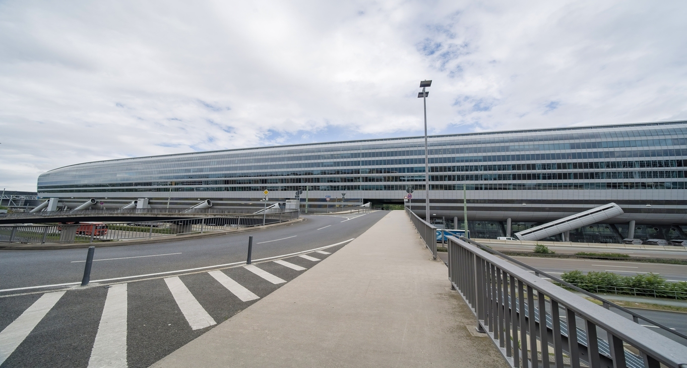 Rent office The Squaire Business Centre — photo 9