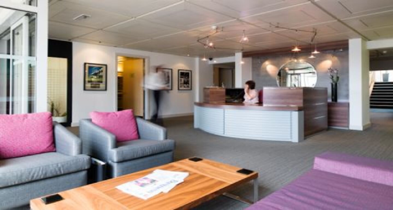 Rent office Theobald Street — photo 12