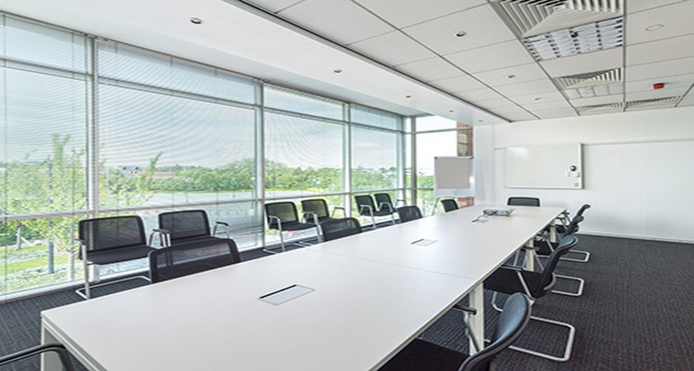 Rent office Thorpe Park_1-1
