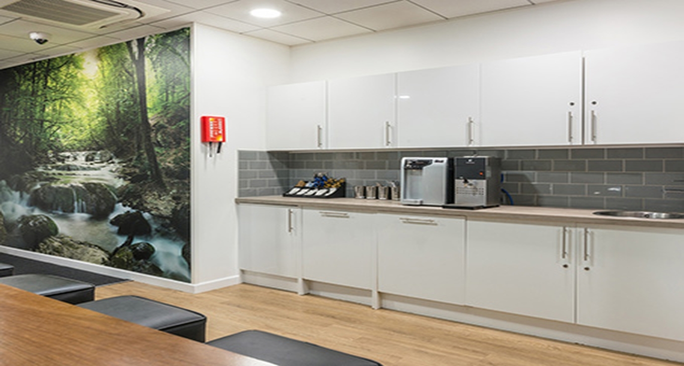 Rent office Thorpe Park_10-10