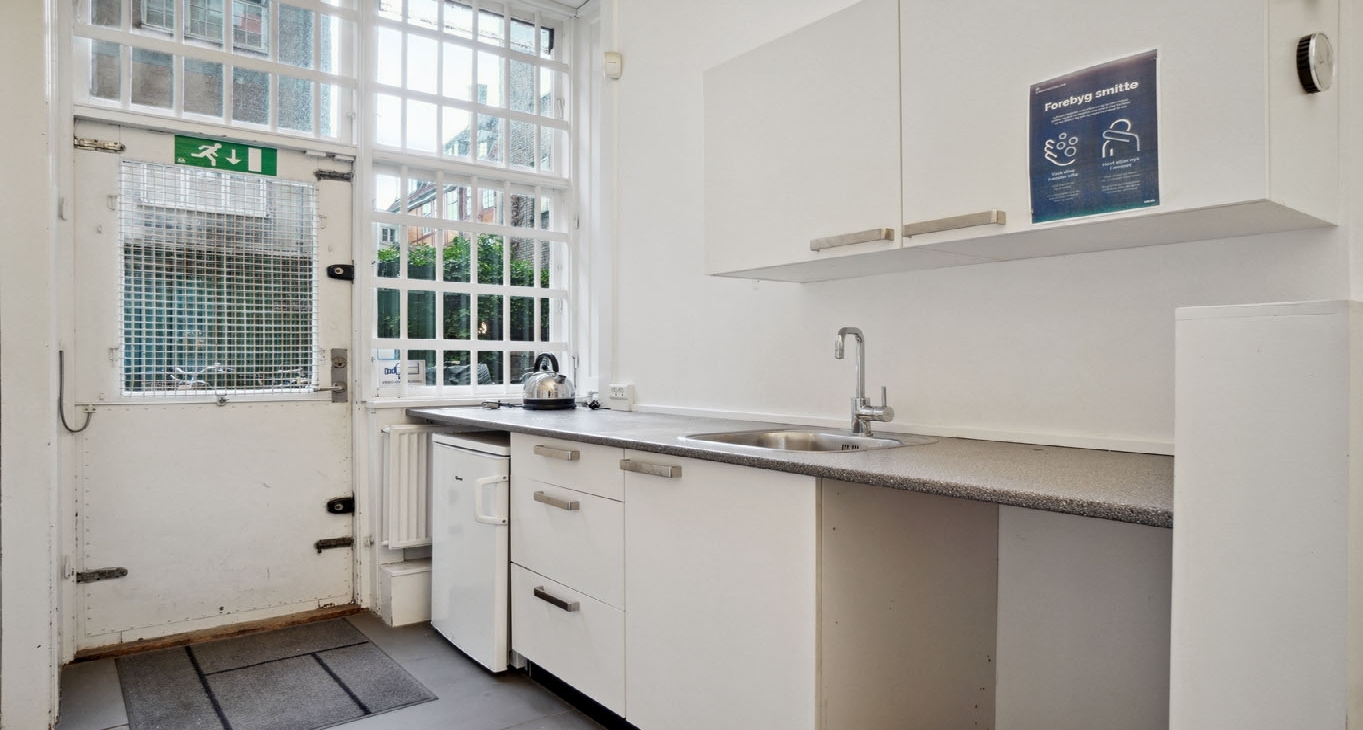 Rent office Torvegade 25 — photo 1