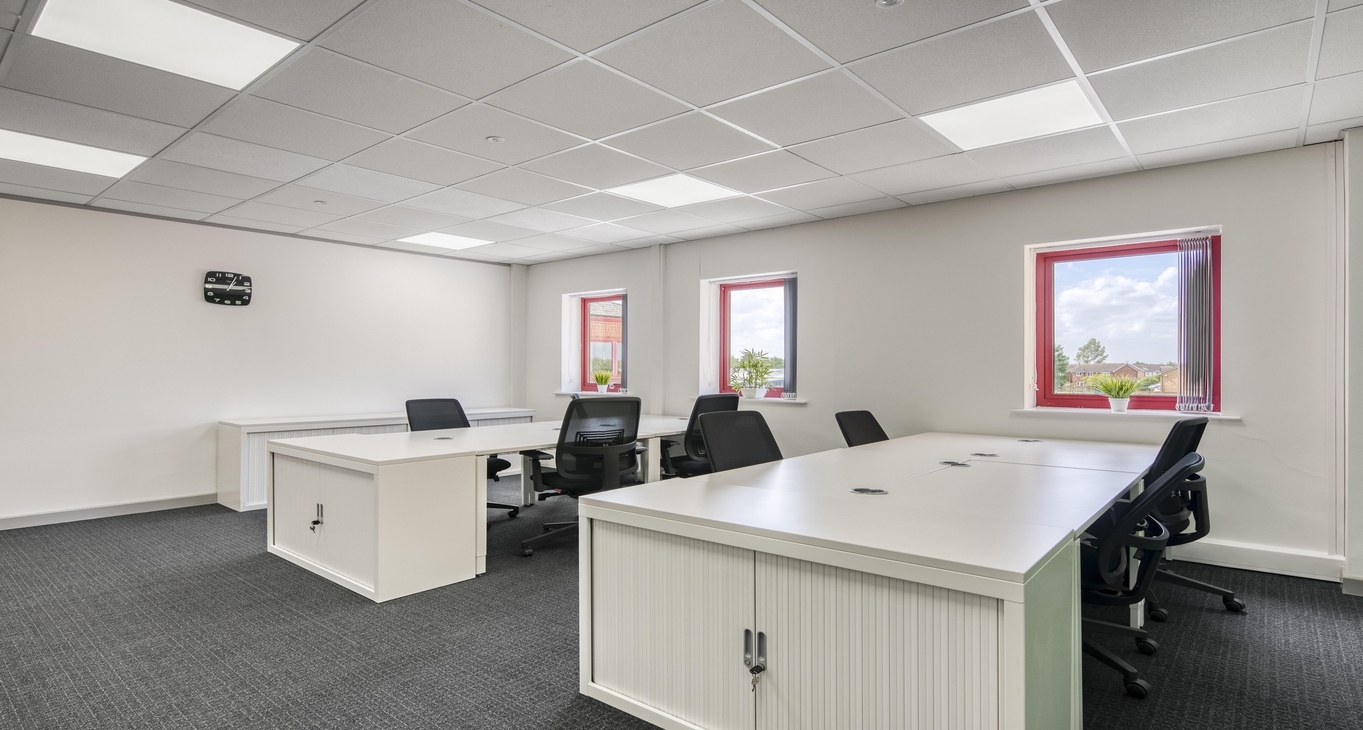 Rent office Tower Court — photo 4